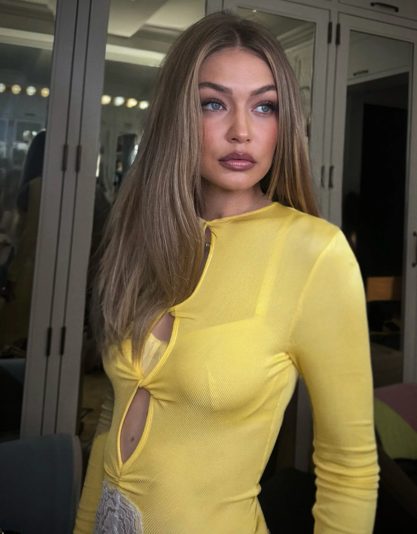 Vestido Maxi Amarillo de Encaj - Bodycon Long Sleeve Ribbed Dress reseña y precio