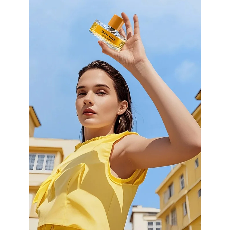 Eau de Parfum Floral Frutal de - Jeans reseña y precio