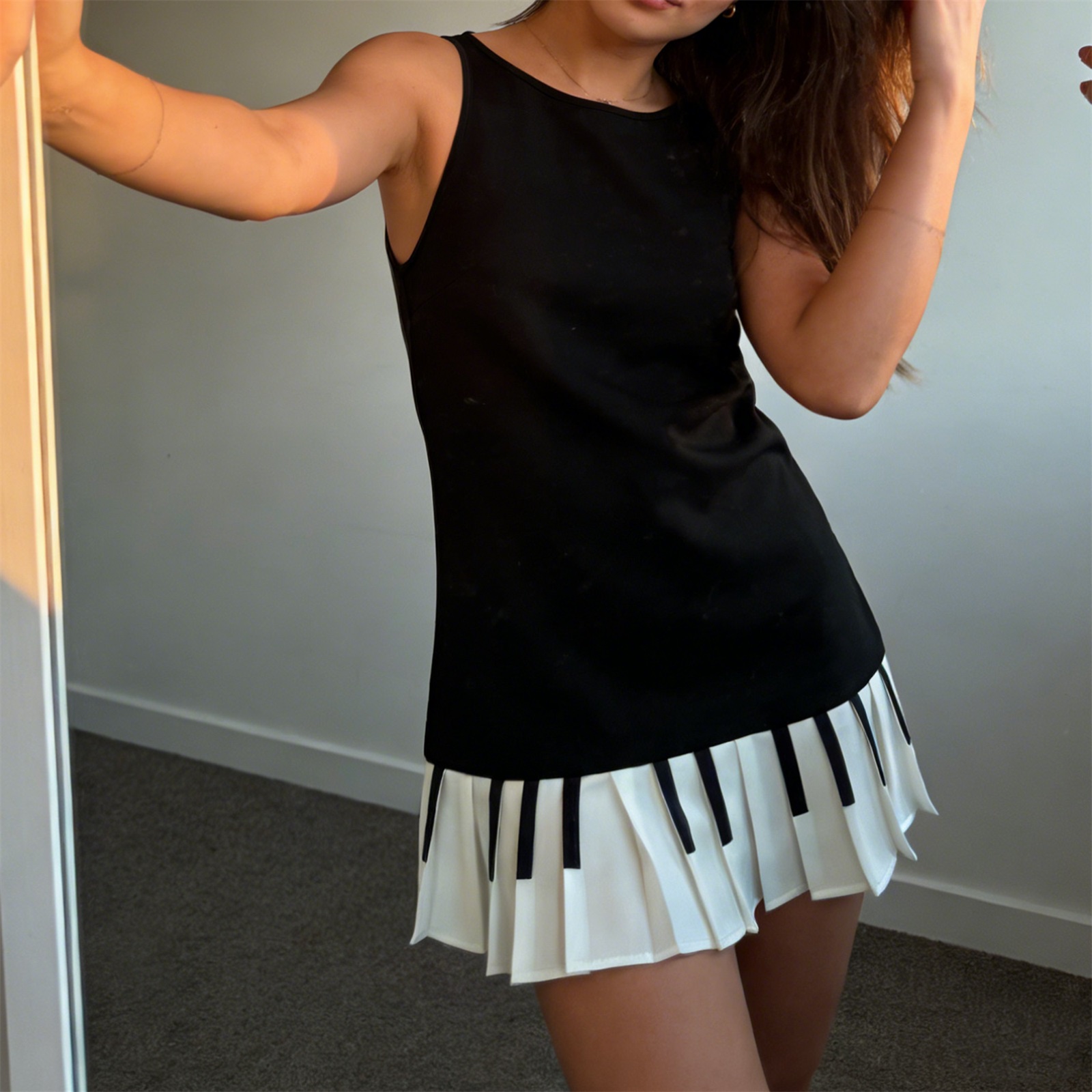 Minivestido plisado con llave  - Y2K Backless Halter Mini Dress reseña y precio